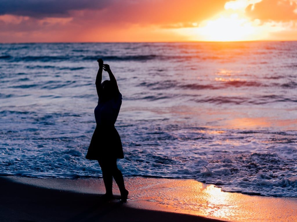 Veja fotos do amanhecer na praia! Momento mágico e que pode render belas imagens. Acesse o post!